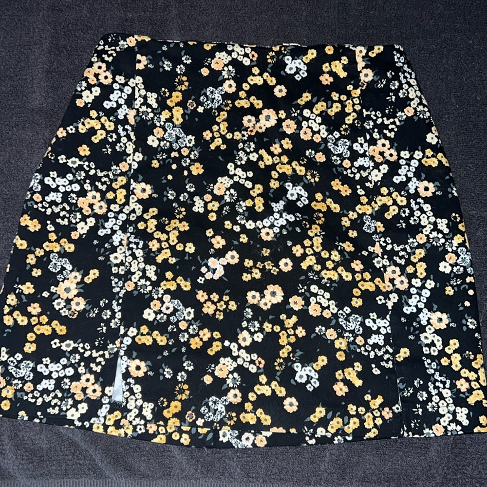 Black and Yellow Skirt
